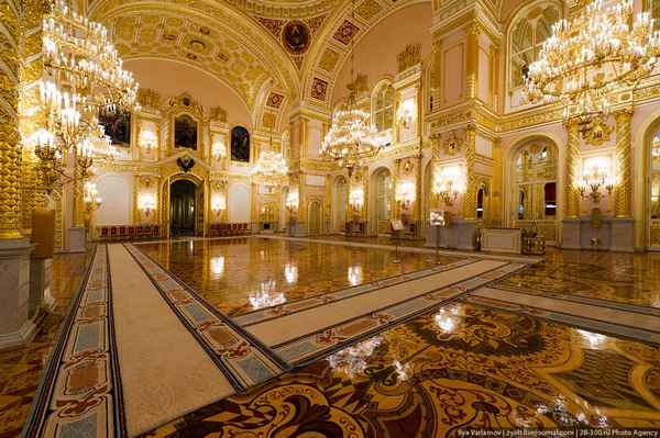 Большой Кремлёвский дворец: история, залы, фото